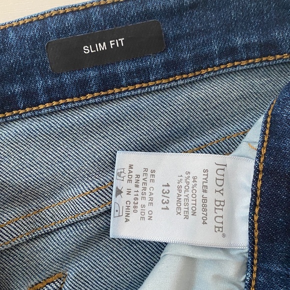Judy Blue High Rise Slim Fit Medium Wash Released Hem Sz 13/31 - Picture 10 of 15